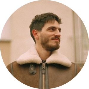 Regards Coupables - profil