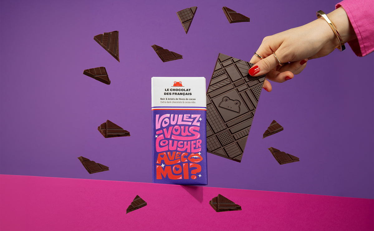 Tablette chocolat noir & fèves de cacao "Voulez-vous coucher avec moi ?" - lifestyle