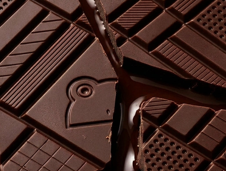 Tablettes de chocolat noir - bannière mobile